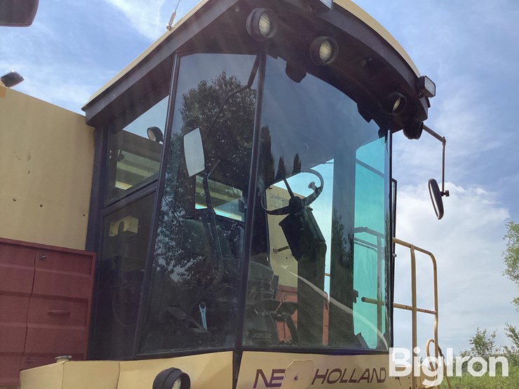 1986-new-holland-tr86-image-18