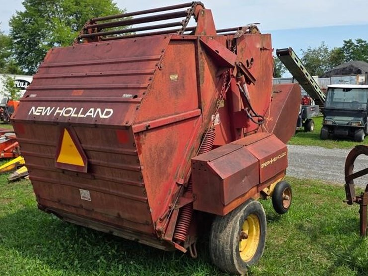 new-holland-846-image-4
