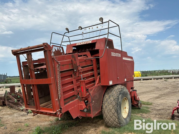 hesston-4800-image-5