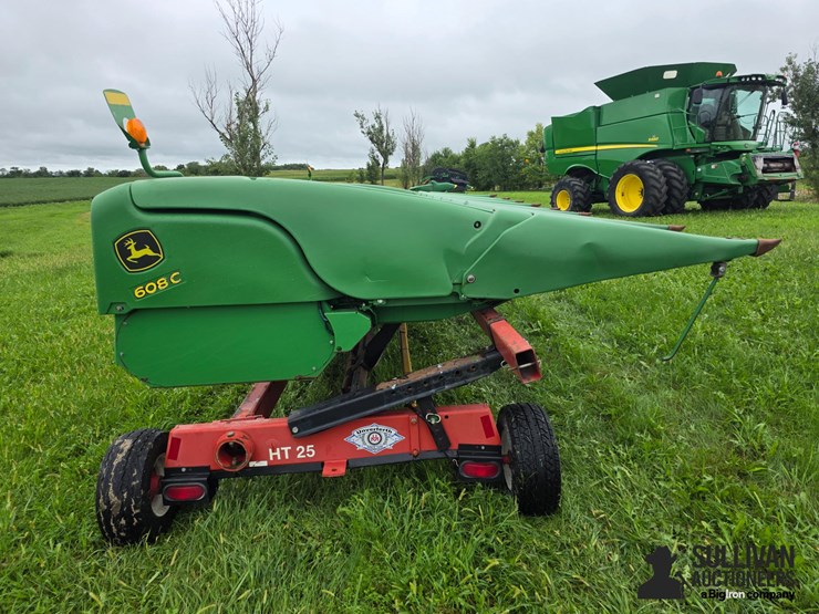 2012-john-deere-608c-image-4