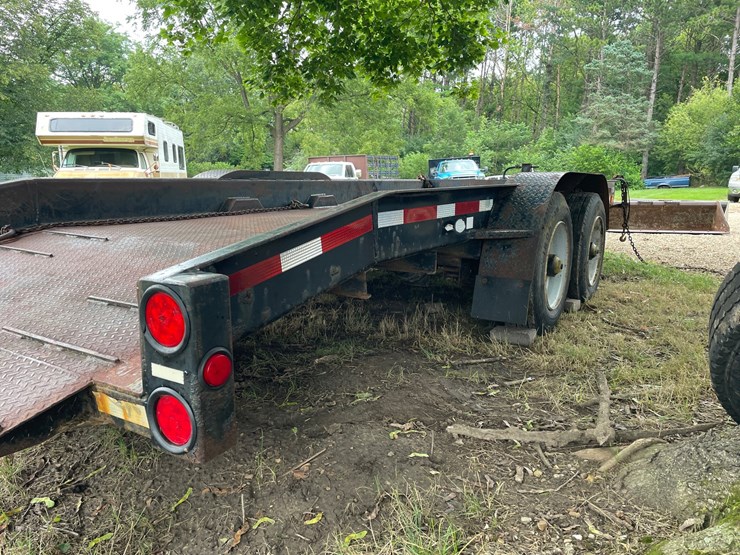 #415-•-2006-butler-tandem-axle-tilt-deck-trailer-(has-wi-title)-(sun-prairie,-wi)-image-10