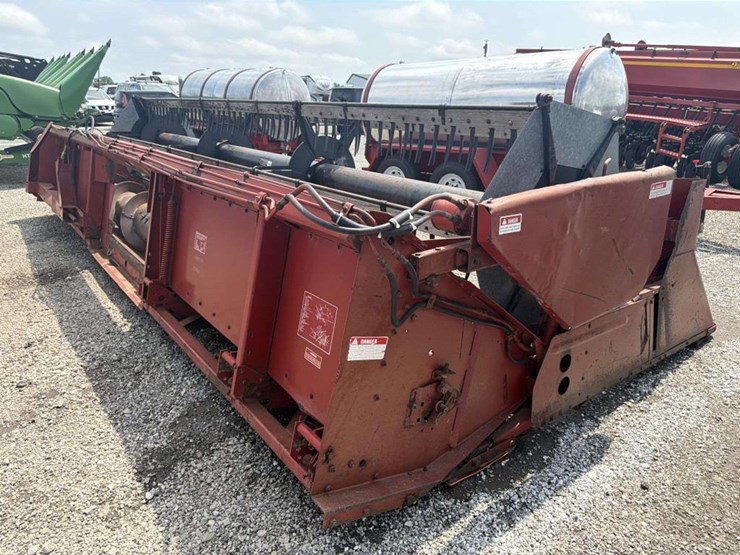 international-820-image-2