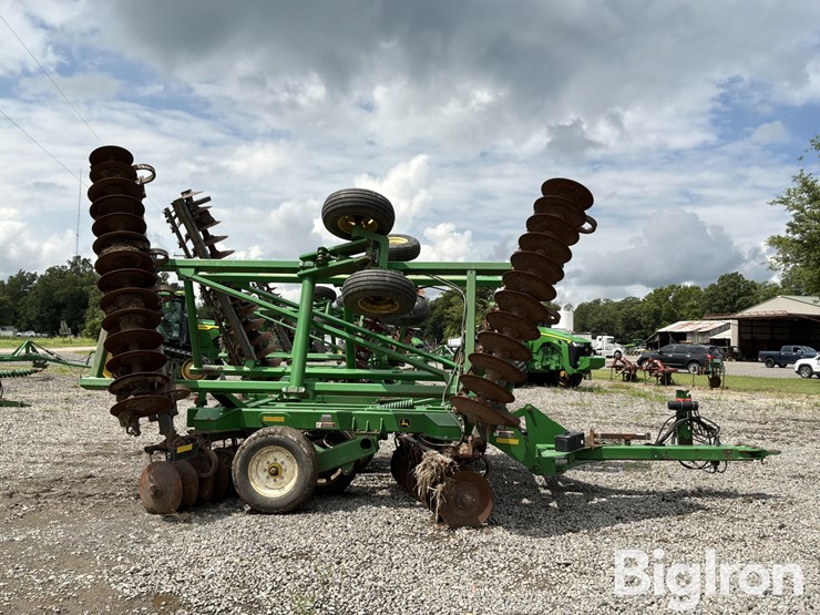john-deere-2623-image-4