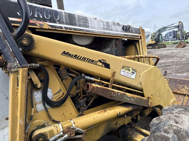 caterpillar-416b-image-17