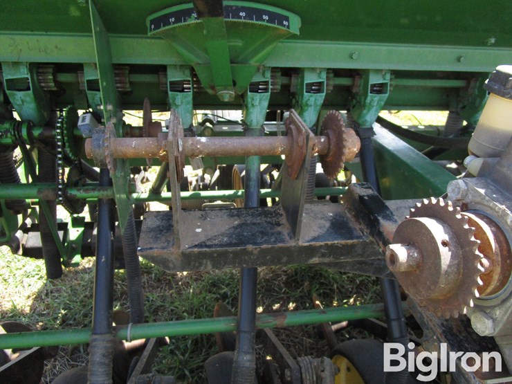 john-deere-750-image-17