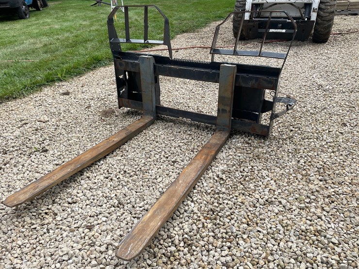 #904-•-bobcat-severe-duty-pallet-forks-(sun-prairie,-wi)-image-4