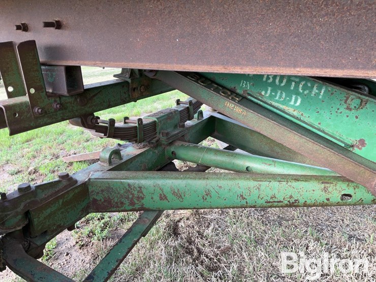 john-deere-11-image-19