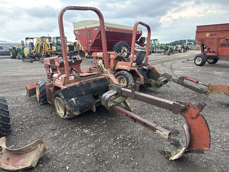 ditch-witch-3610-image-2