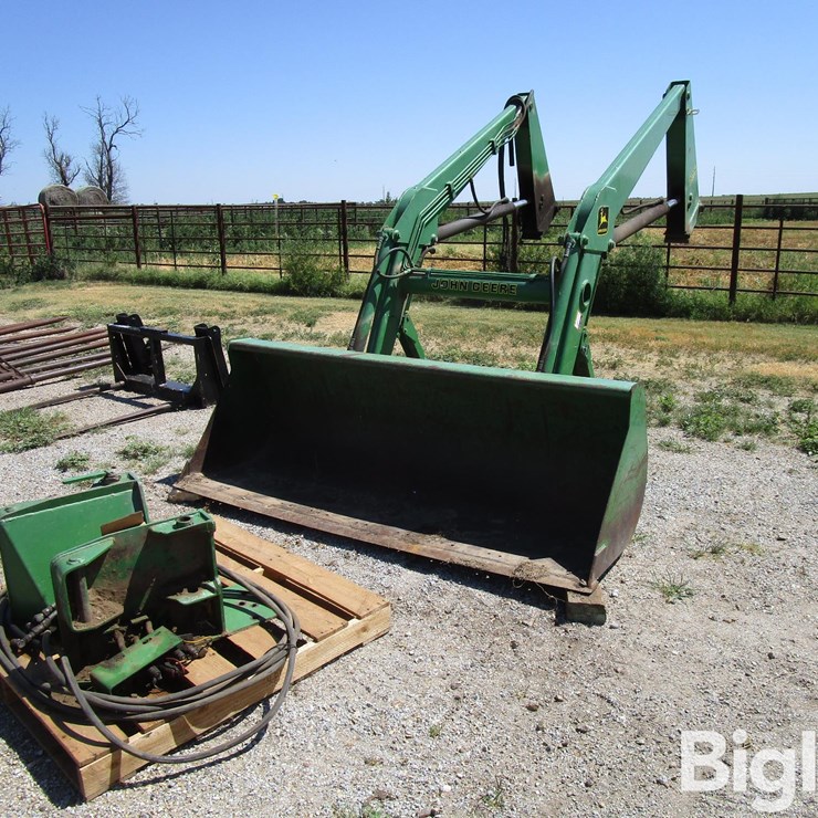 JOHN DEERE 725