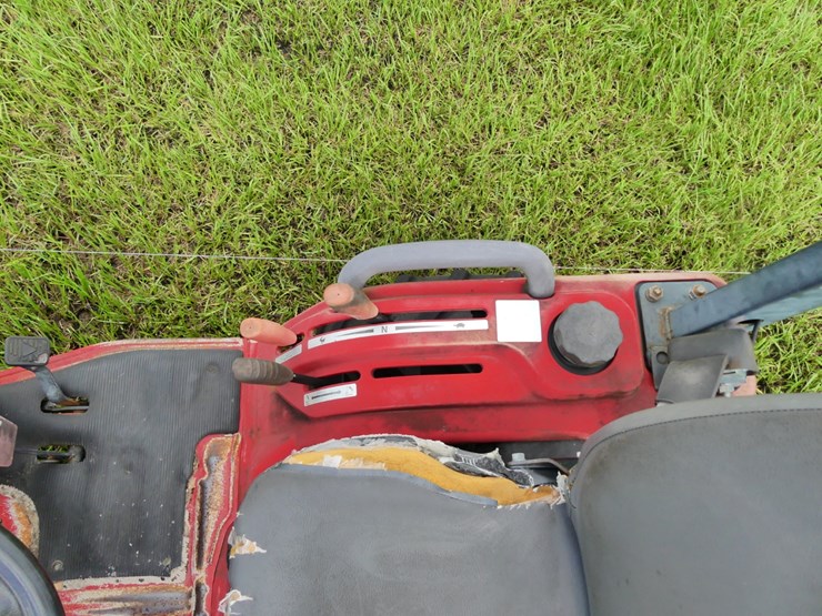 massey-ferguson-gc1705-image-15