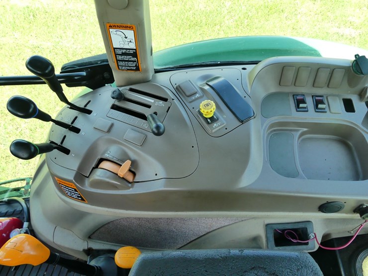 john-deere-6115d-image-13