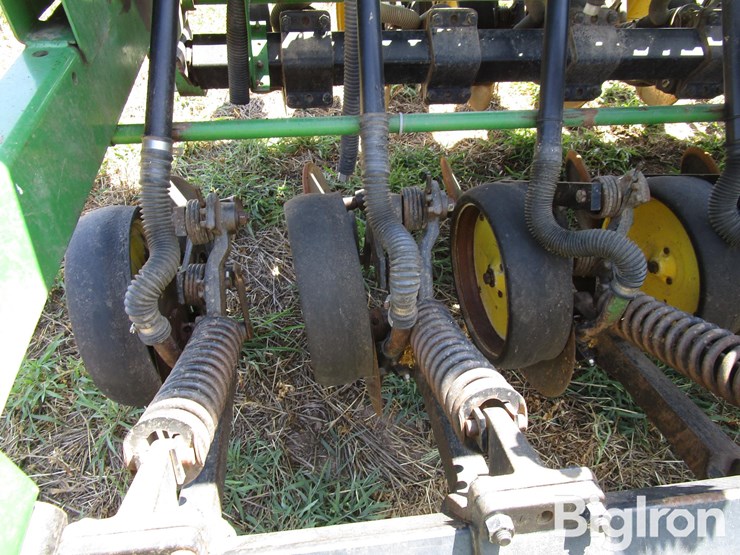john-deere-750-image-18