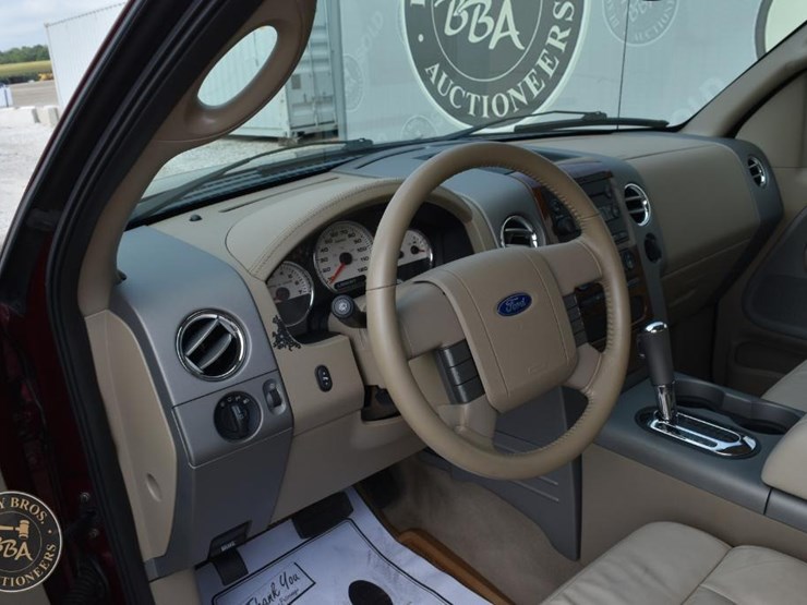 2004-ford-f150-lariat-image-39