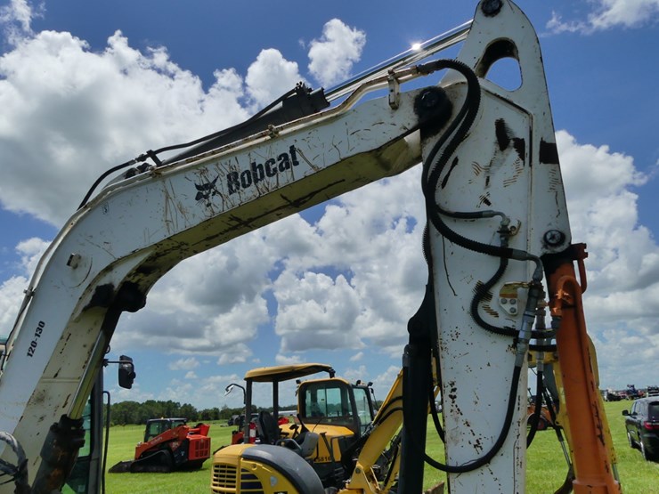 2011-bobcat-e80-image-11