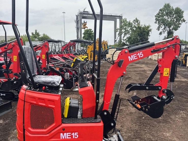 new-sd-lanch-co-mini-excavator-model-me15-image-4