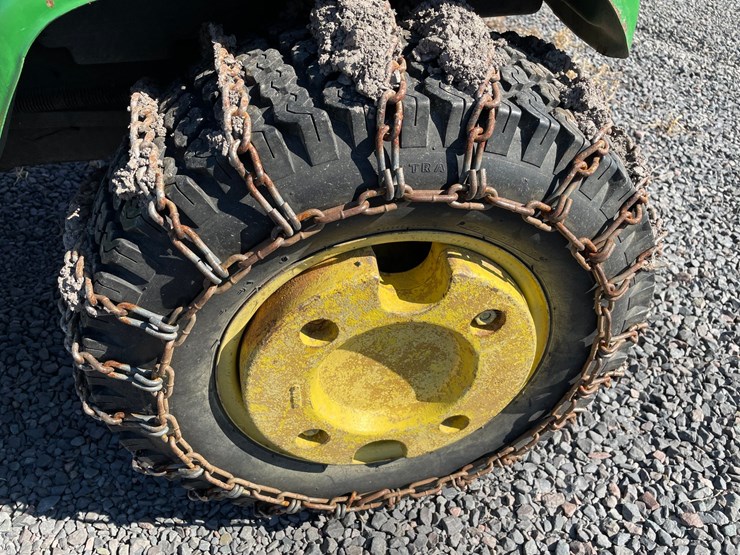 john-deere-300-image-13
