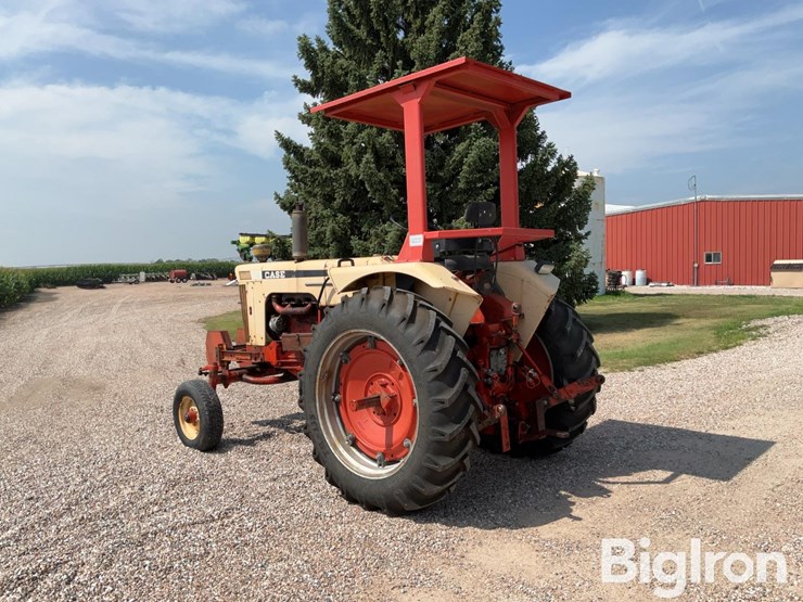 1965-case-730-comfort-king-2wd-tractor-image-7