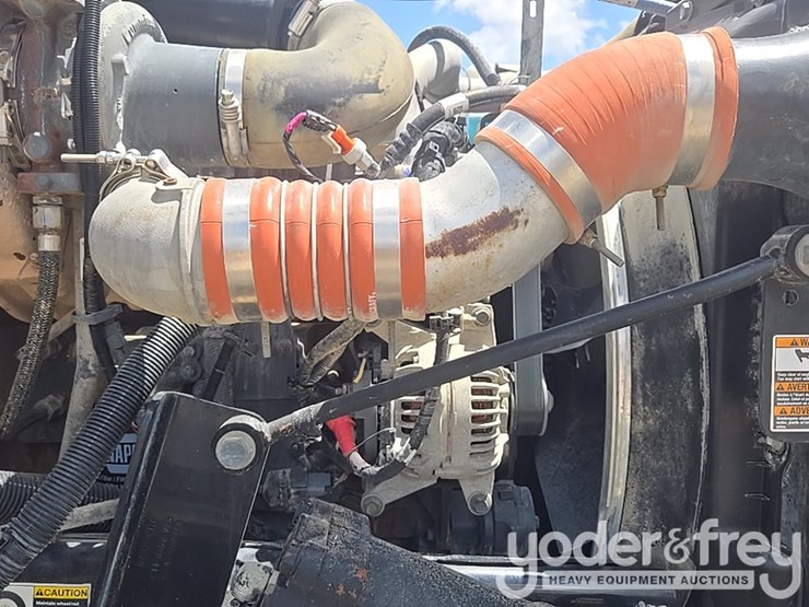 2018-peterbilt-348-image-56