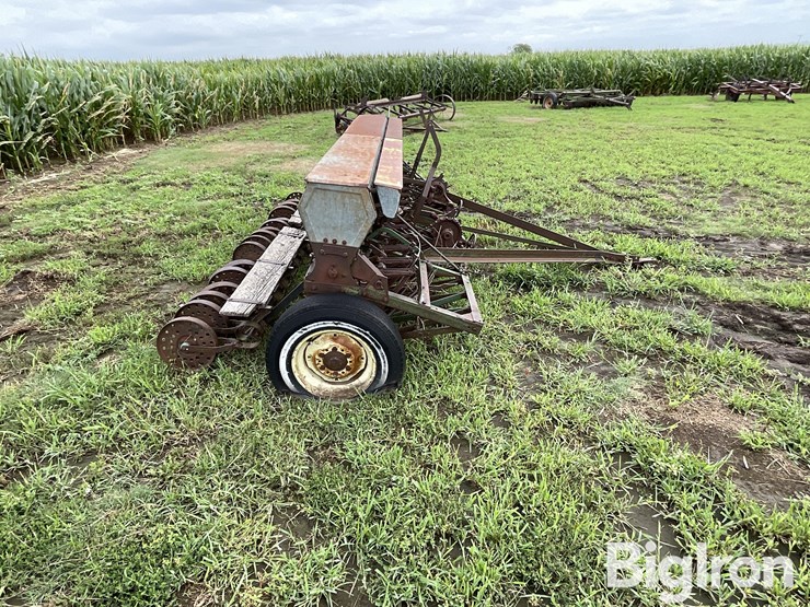 john-deere-10-image-4
