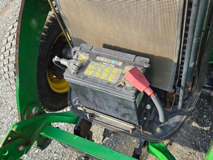 2013-john-deere-3520-image-36