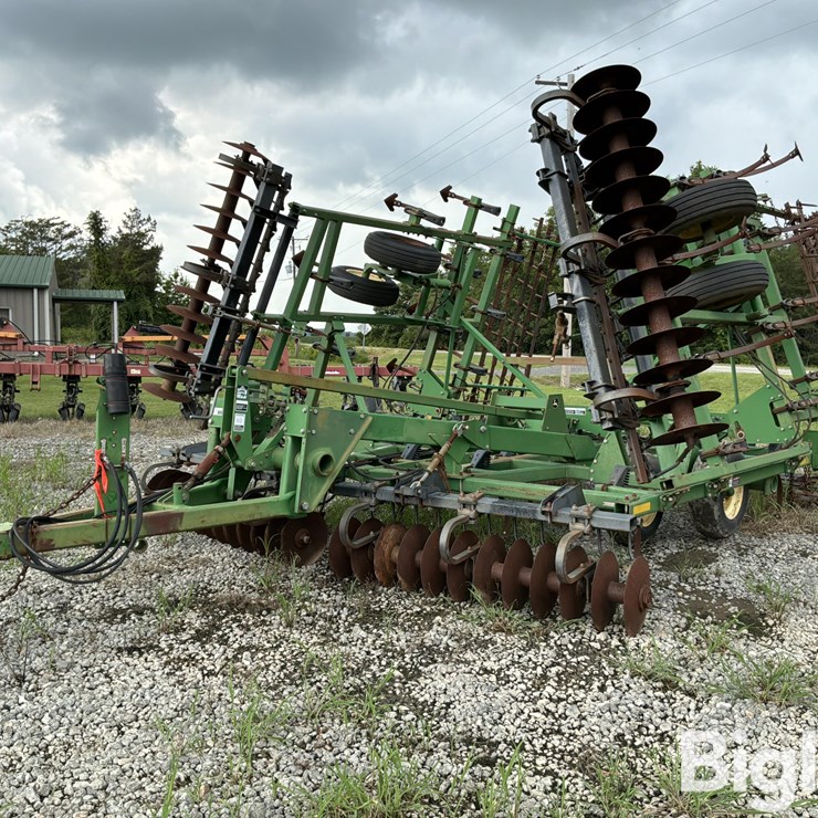 JOHN DEERE 726