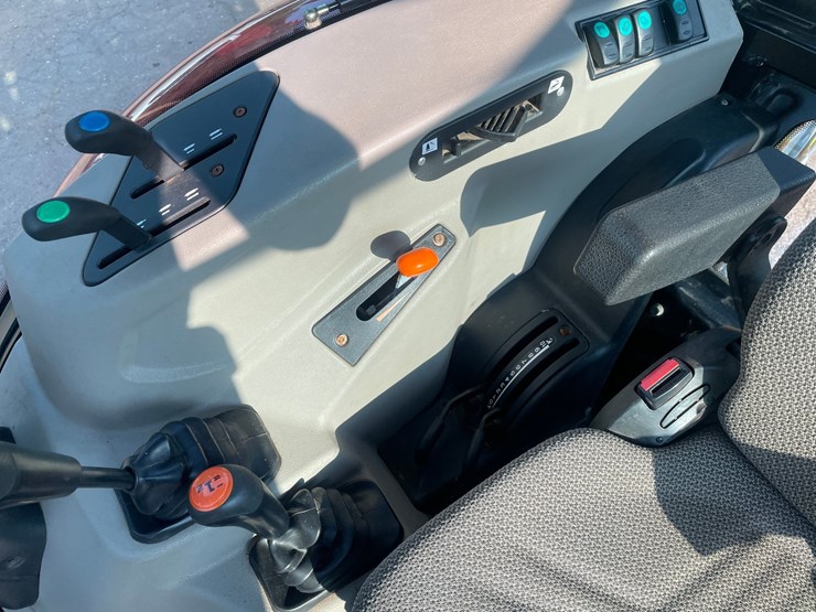 2019-case-ih-farmall-75a-image-50