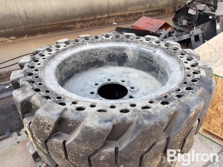 kubota-ssv75-image-14