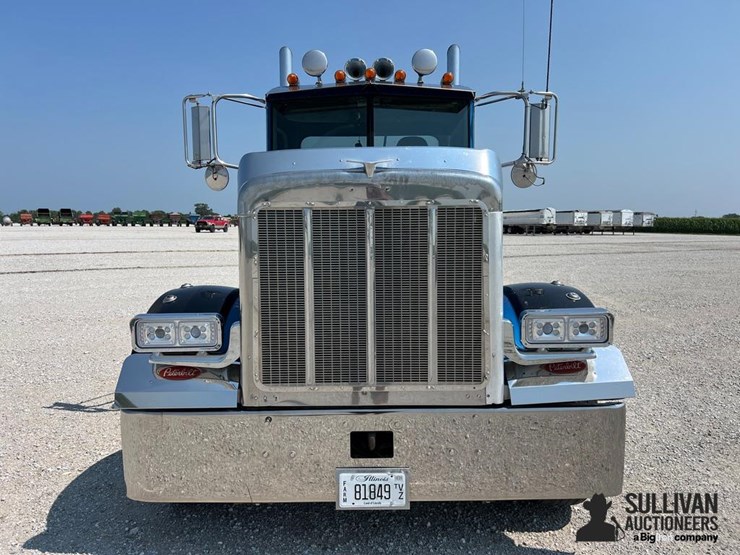 2007-peterbilt-378-image-2