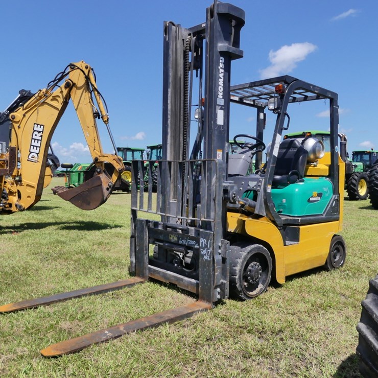 Kamatsu FG 35BCS-8  LP Warehouse Forklift