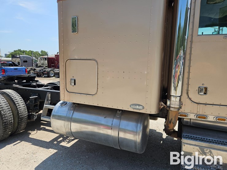 1995-peterbilt-379-image-20