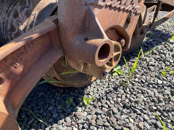 #640-•-brillion-300-seeder-(mason,-wi)-image-7