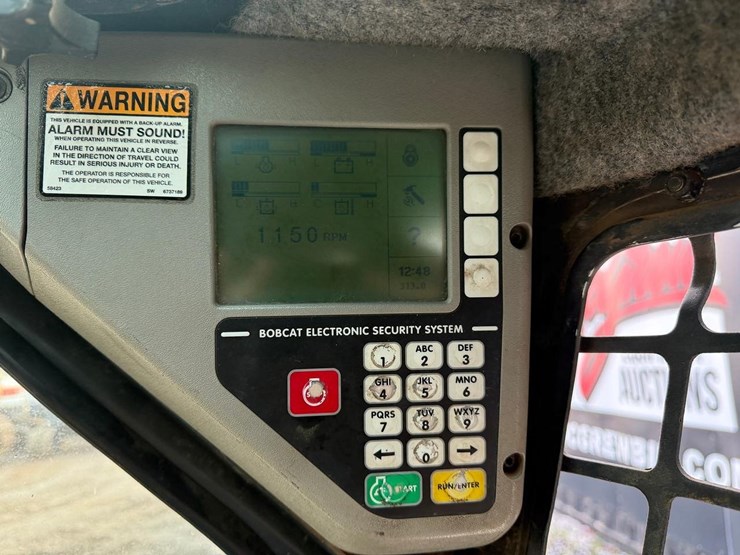2008-bobcat-t300-image-21