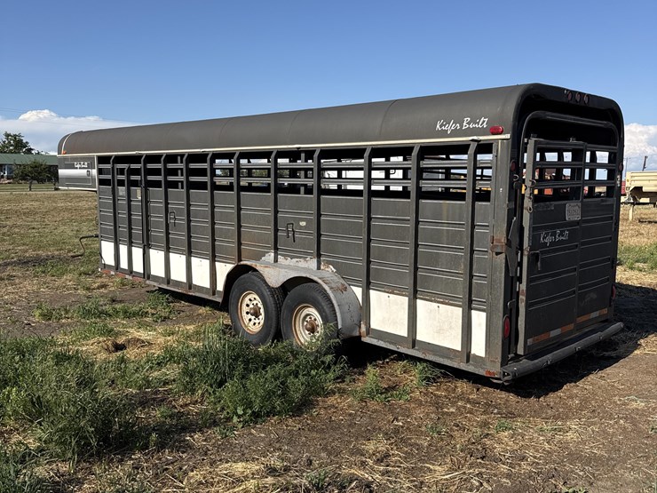 1994-kiefer-built-stockmaster-magnum-t/a-livestock-trailer-image-7