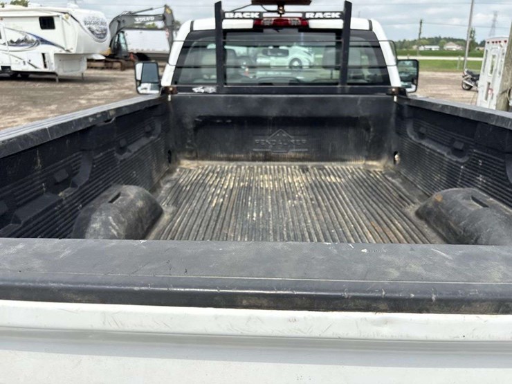 2015-gmc-k3500-image-8