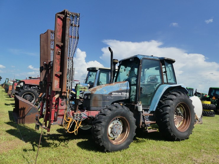 new-holland-ts110-image-1