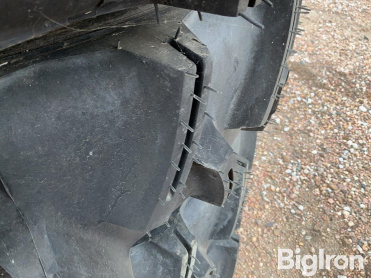 recapped-11r24.5-pivot-tires-&-rims-image-12