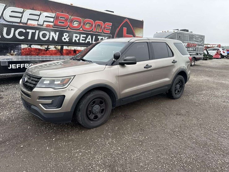 2017-ford-explorer-police-interceptor-image-1