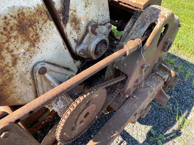 #640-•-brillion-300-seeder-(mason,-wi)-image-16