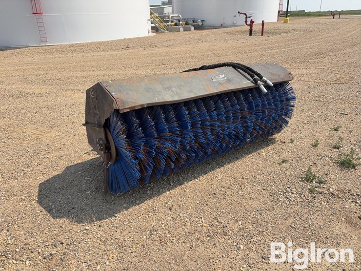 quick-attach-7’-sweeper-broom-attachment-image-3