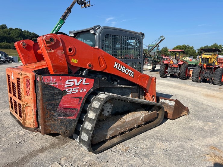 2019-kubota-svl95-2s-image-5