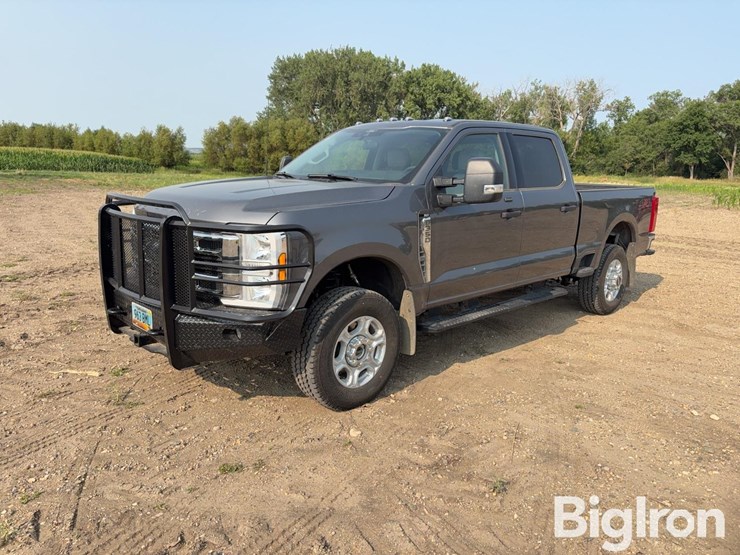 2025-ford-f350-image-1