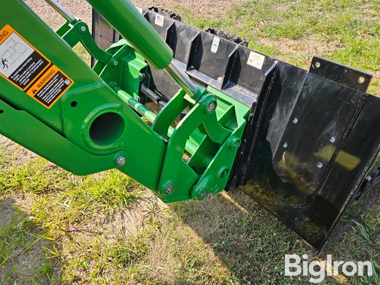 2020-john-deere-5075e-image-15