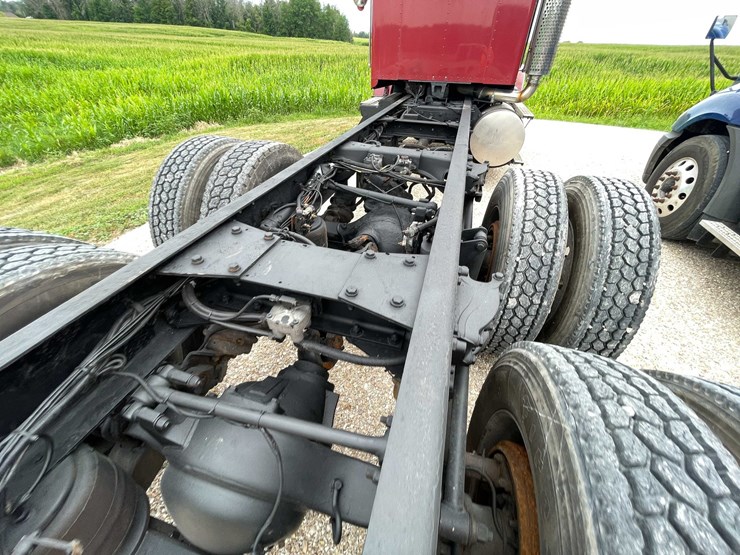 2006-kenworth-t800-image-41