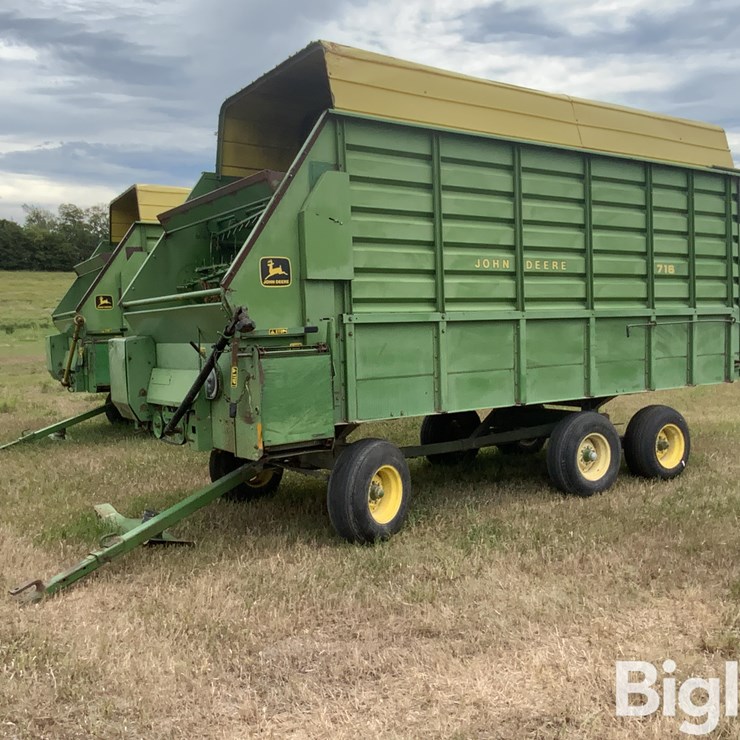 JOHN DEERE 716A