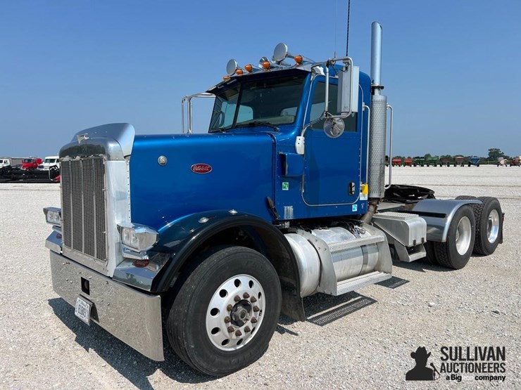2007-peterbilt-378-image-1