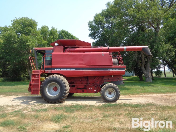 1989-case-ih-1680-image-10