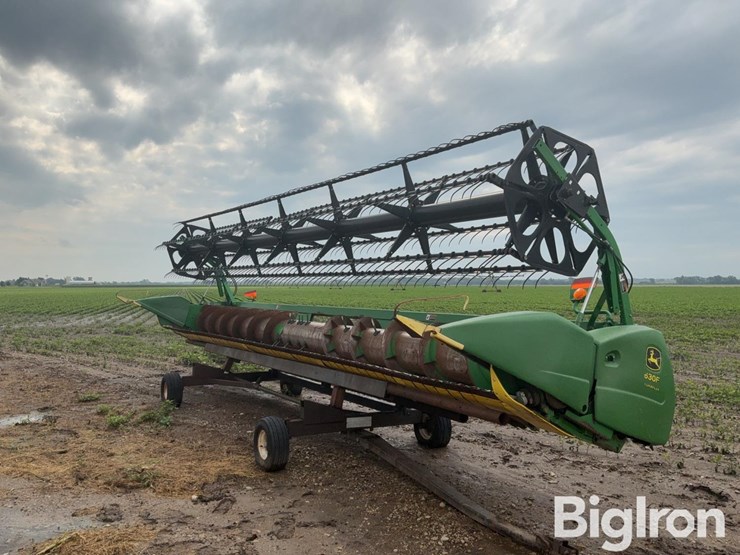 2015-john-deere-630f-image-1
