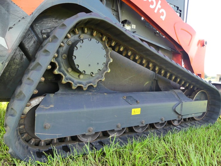 kubota-svl97-2-image-6