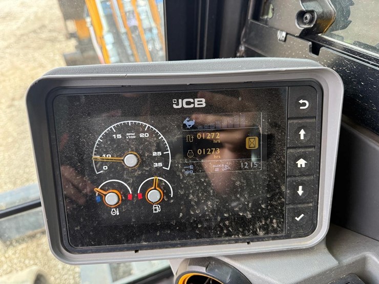 2021-jcb-48z-1-image-21