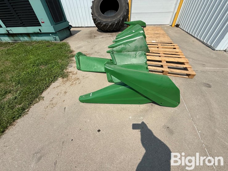 john-deere-poly-corn-head-snouts-image-8